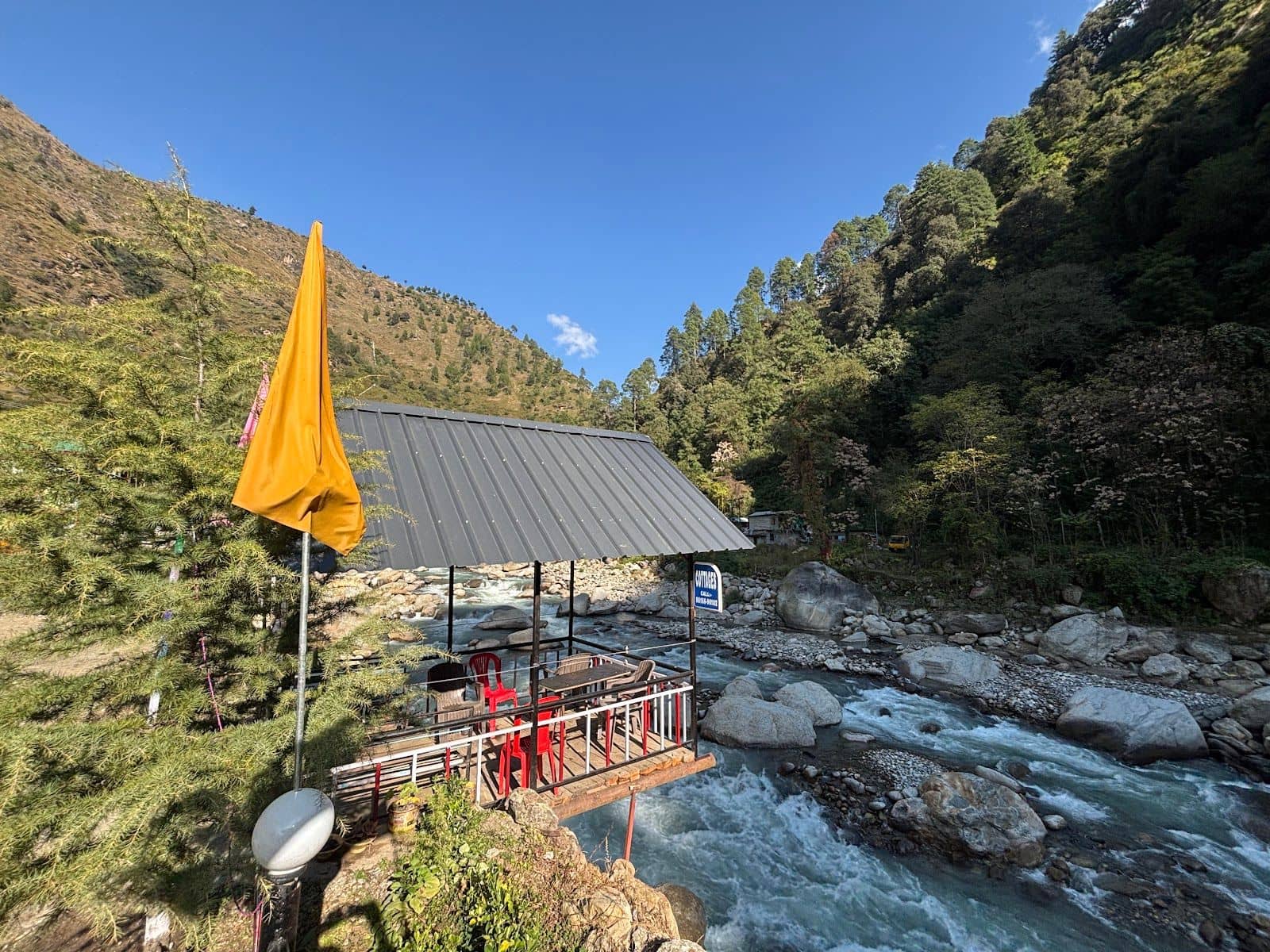 Riverside Homestay w/ Home Meals & Treks, HP - Shanshar, HP photo 5