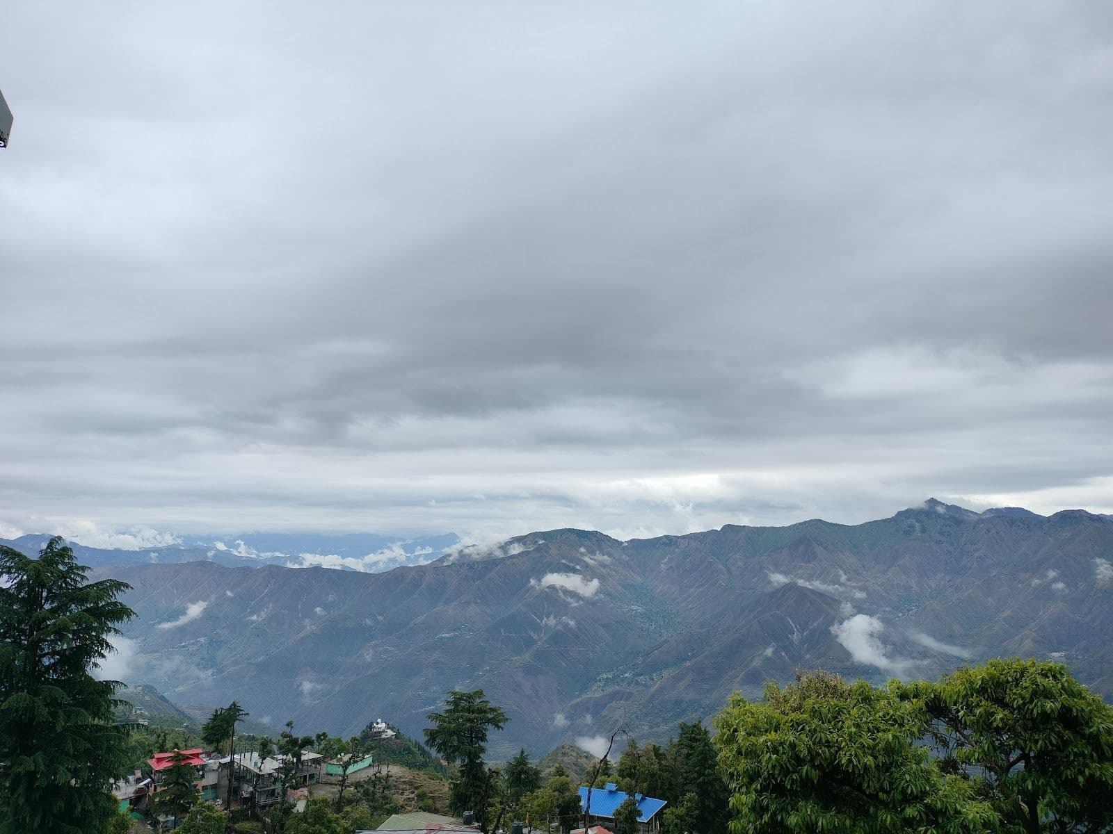 Mountain View Homestay w/ Home Meals, Uttarakhand in Kempty Road 8
