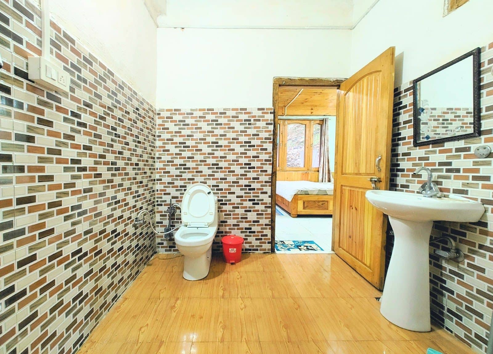 Homestay w/ Himachali Meals & Treks, HP - Sainj, HP photo 4