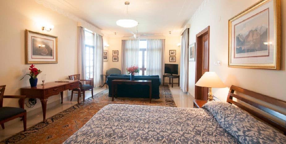 8BR Villa on 400-Acre Estate, HP in Banti, HP 8