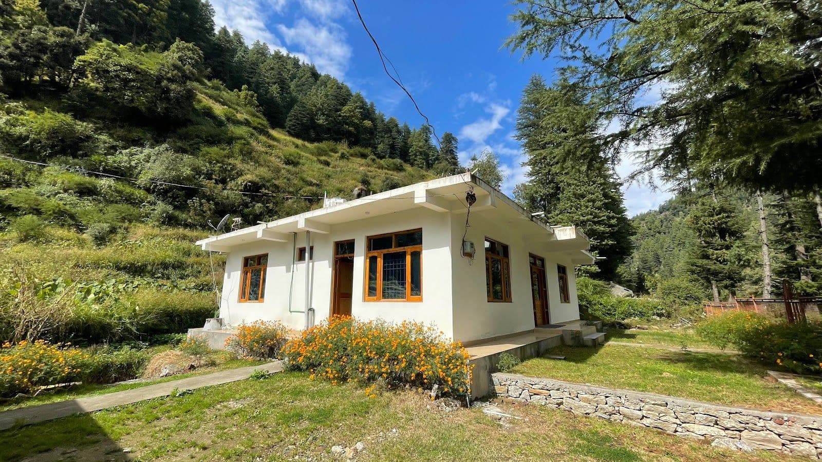 Riverfront Homestay w/ Home Meals, HP in Barot, HP 1