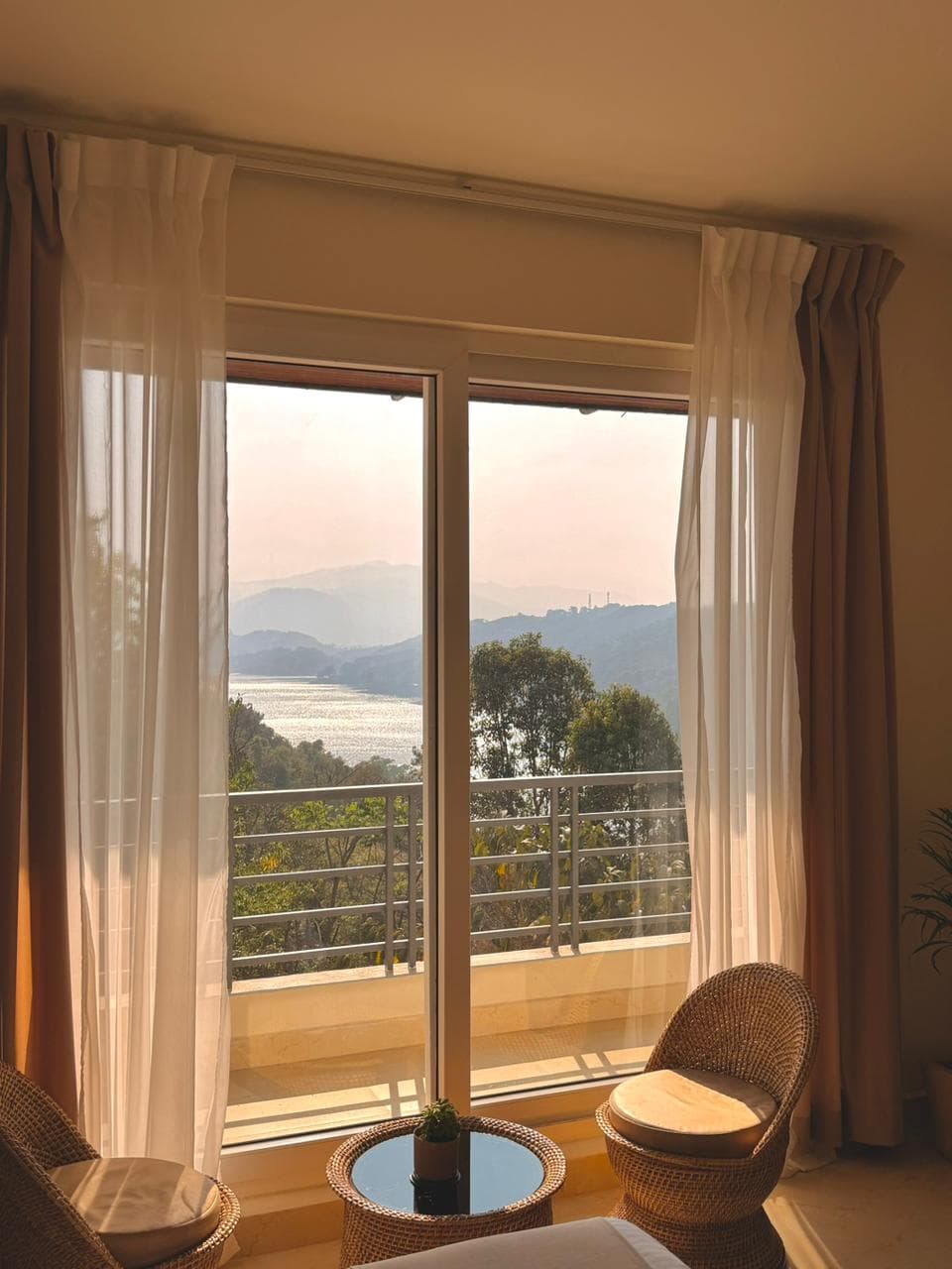 Lakefront Home w/ Garden, Meghalaya in Umiam, Meghalaya 1