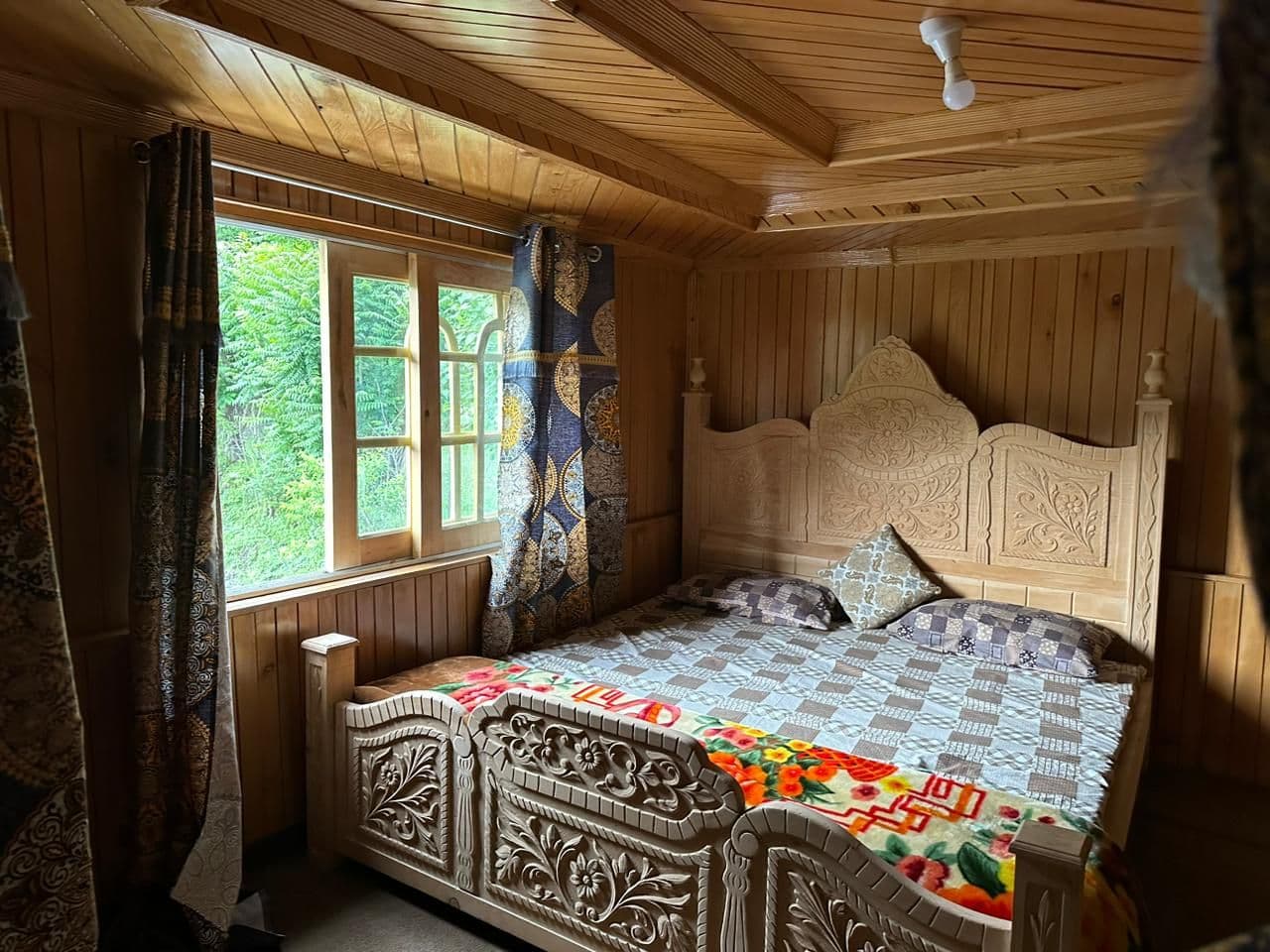 Spacious Homestay w/ Valley Views, Azad Kashmir in Salkhala, Azad Kashmir 2