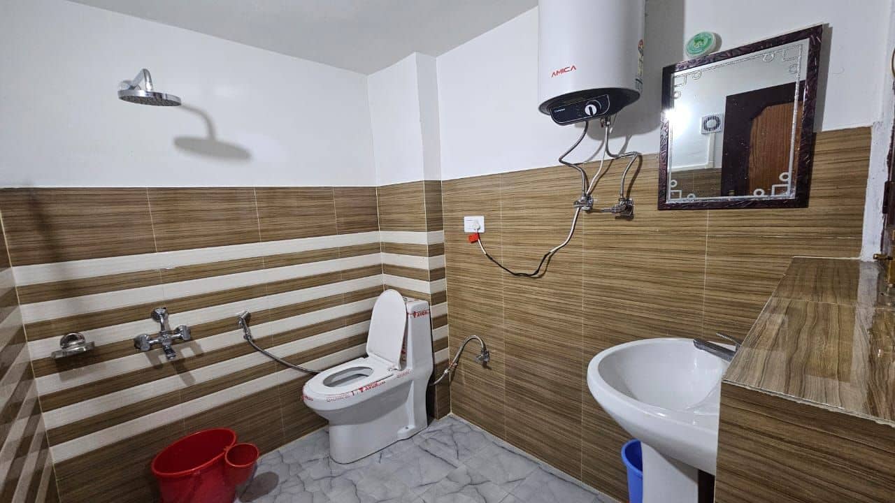 Cozy Homestay in adjacent to war memorial - adjacent to war memorial photo 4