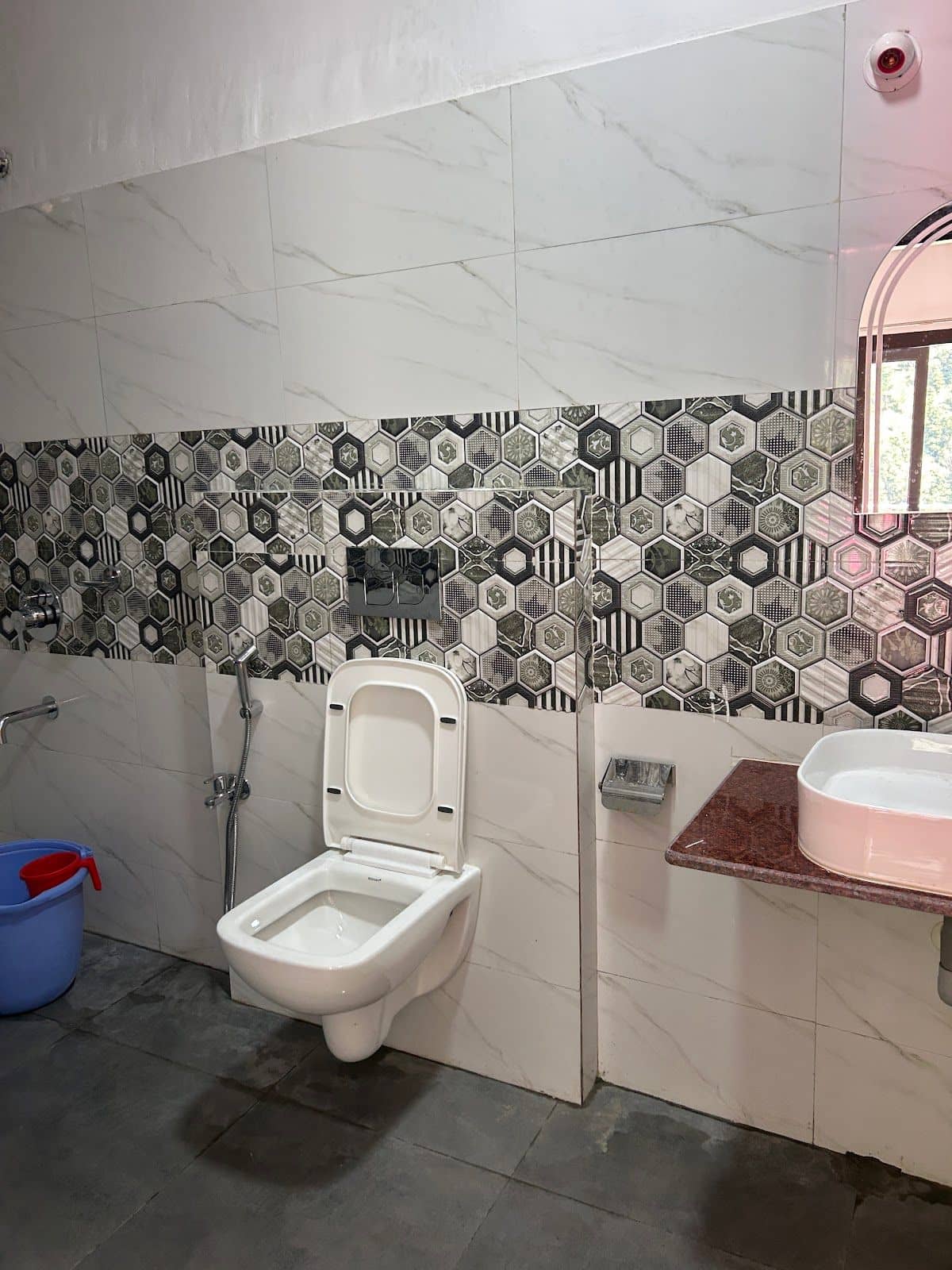 On-Route Cottage w/Delicious Food & Attic Beds, AR - Bomdila photo 4