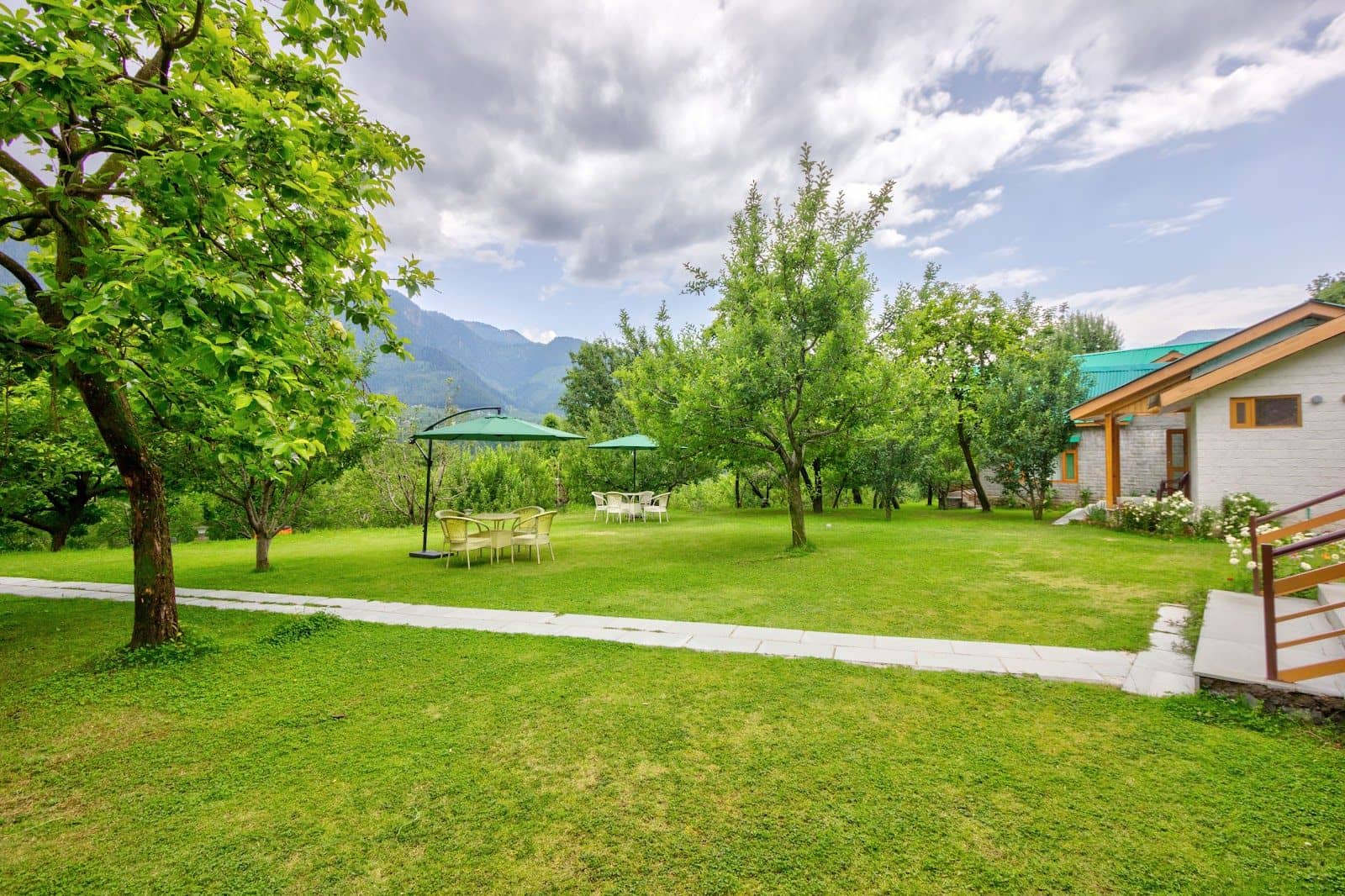 Mountain w/ Home Meals & Dogs, HP - Bashkola, HP photo 4