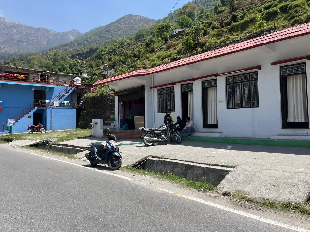 Homestay w/ Tasty Meals & Clean Rooms, Uttarakhand - Gopeshwar, Uttarakhand