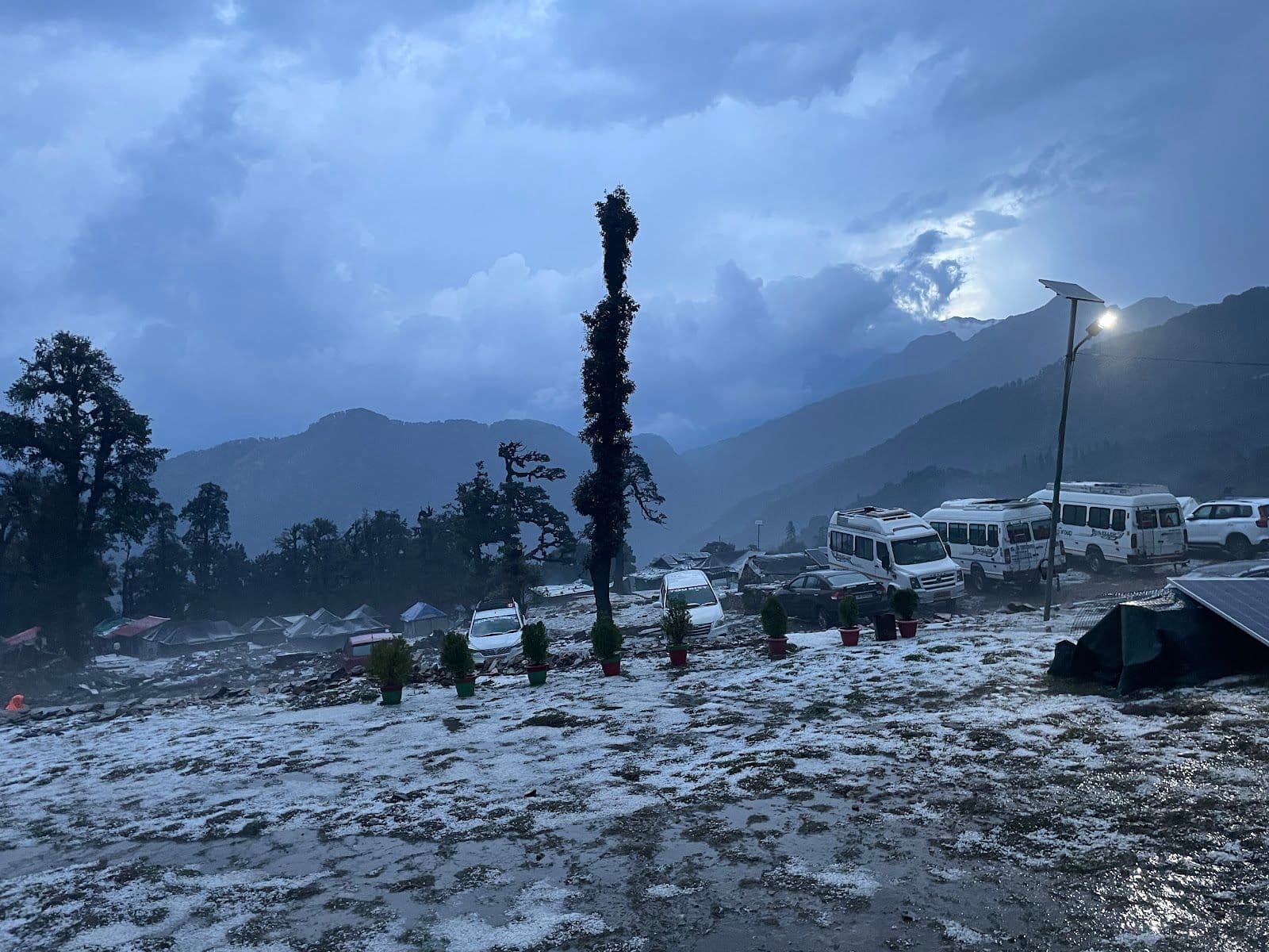 Snowy Peak Tent w/ Trek Access & Meals in Chopta, Uttarakhand 8
