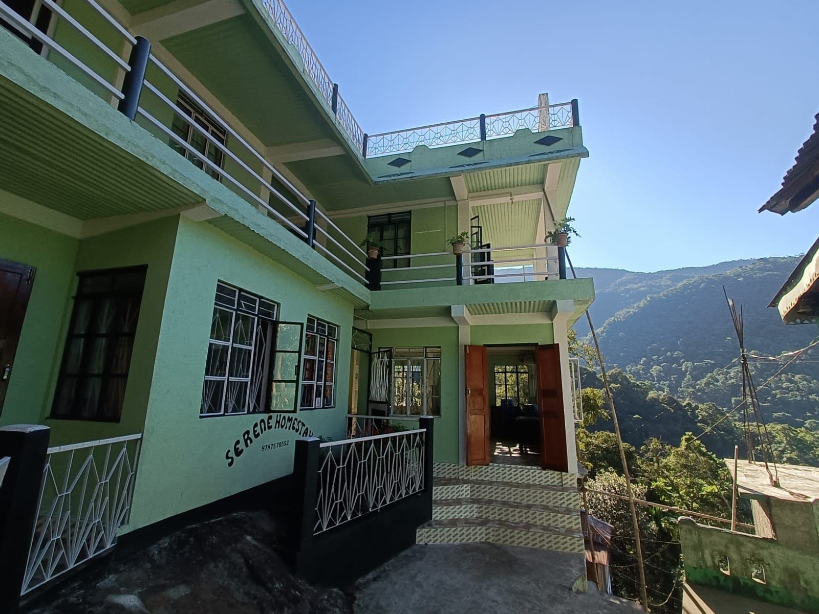 Peaceful Homestay w/Kind Family & Music, Megh. in Mawsynram 1