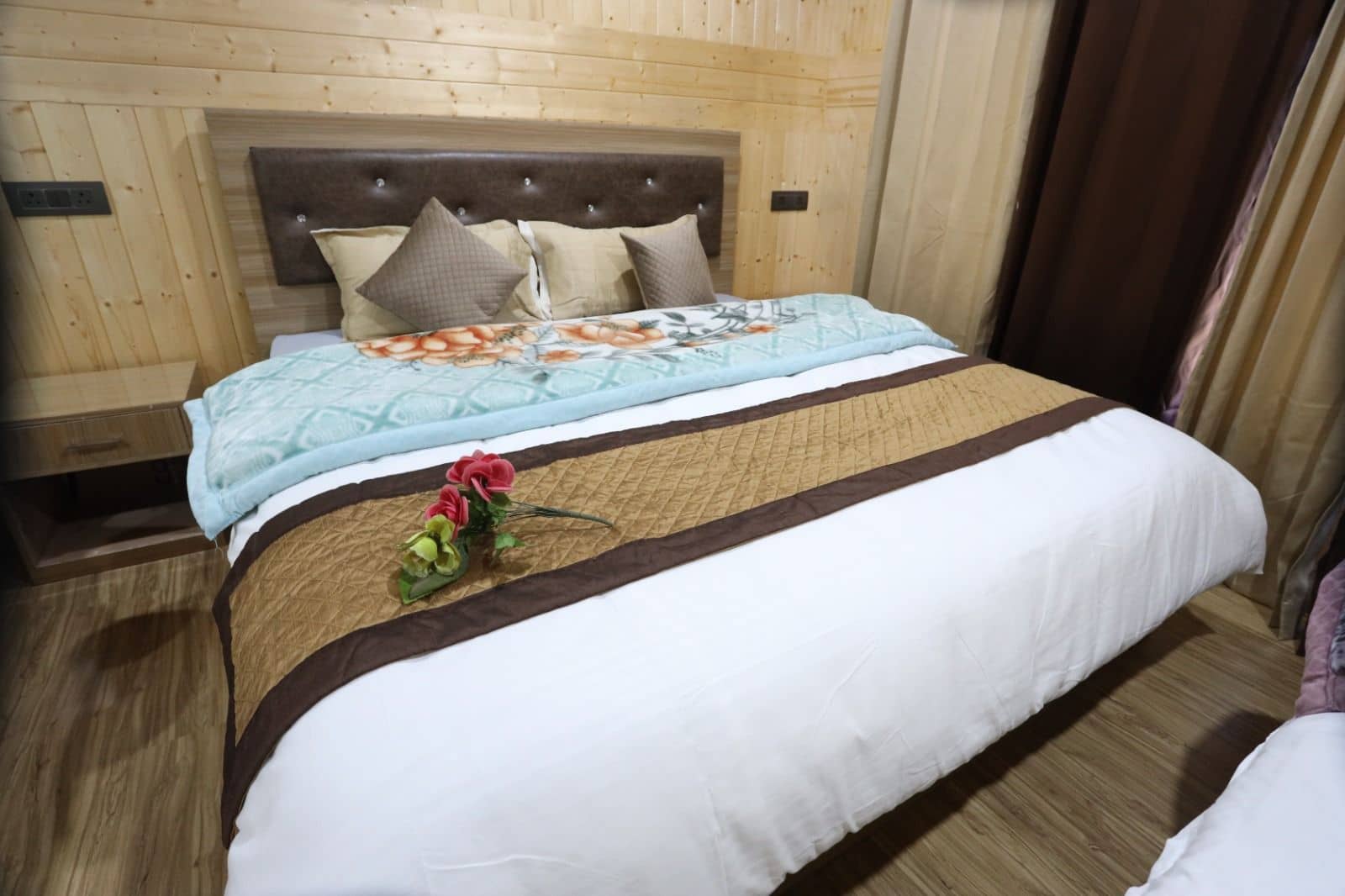 Remote Homestay w/ Solar Hot Water & TV, Ladakh - Hanle, Ladakh photo 3