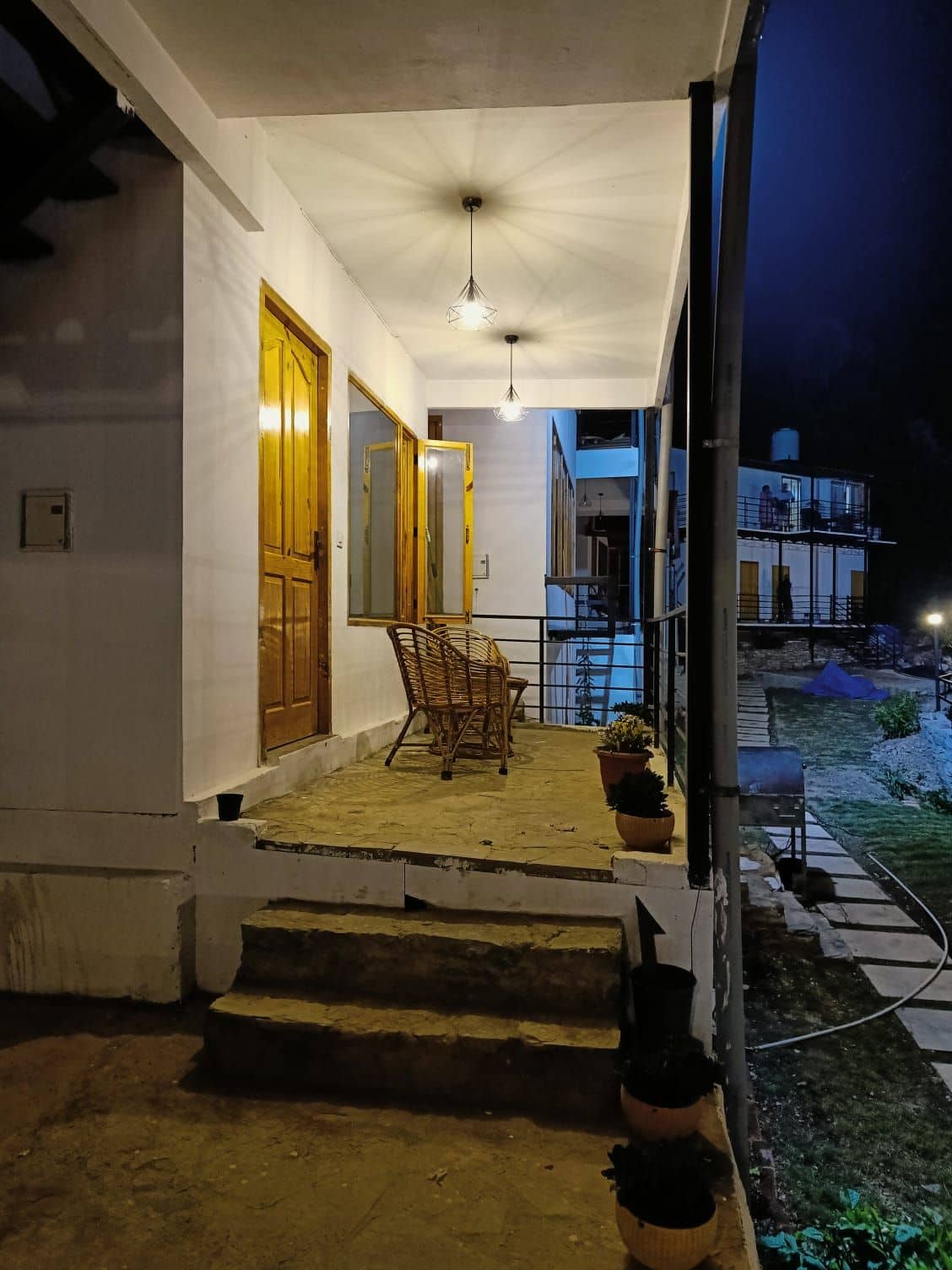 5BR Homestay w/ Home Meals & Views, Uttarakhand - Umagarh, Uttarakhand