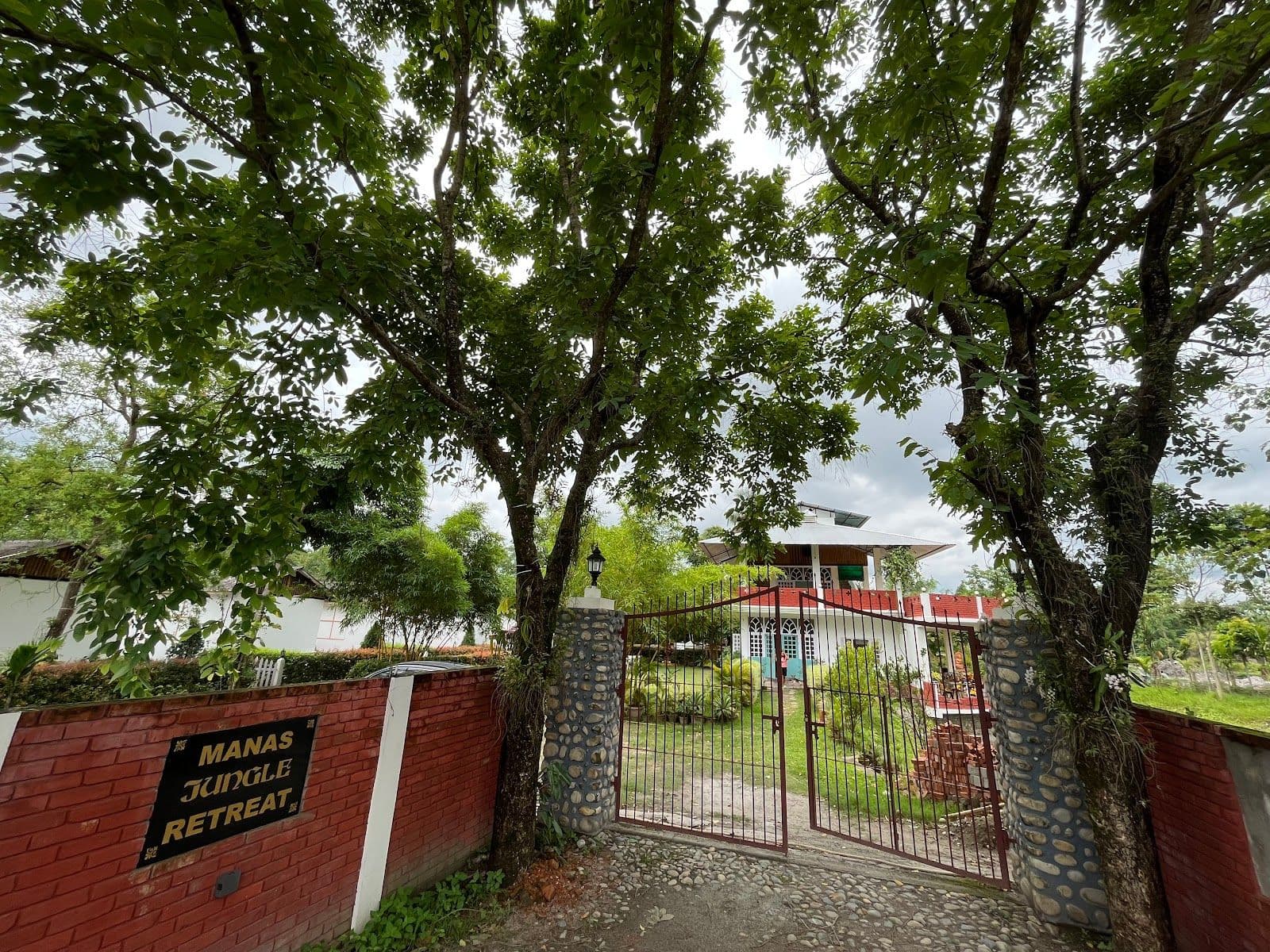 Wildlife Bungalow, Safari & Delicious Food, Assam in India 8