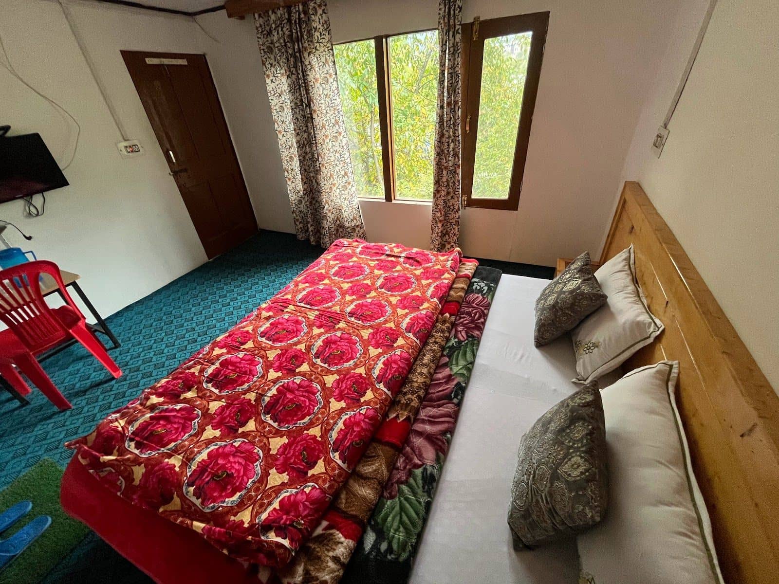 Family Homestay w/ Local History & Meals, J&K - Jammu and Kashmir, Pahalgam photo 3