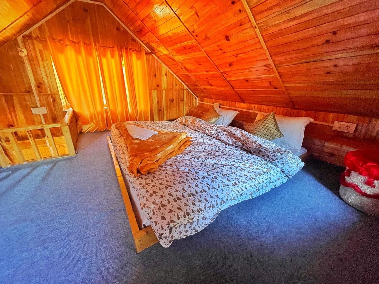 Treehouse & Cottages w/ Valley Views, HP in Banjar, HP 2