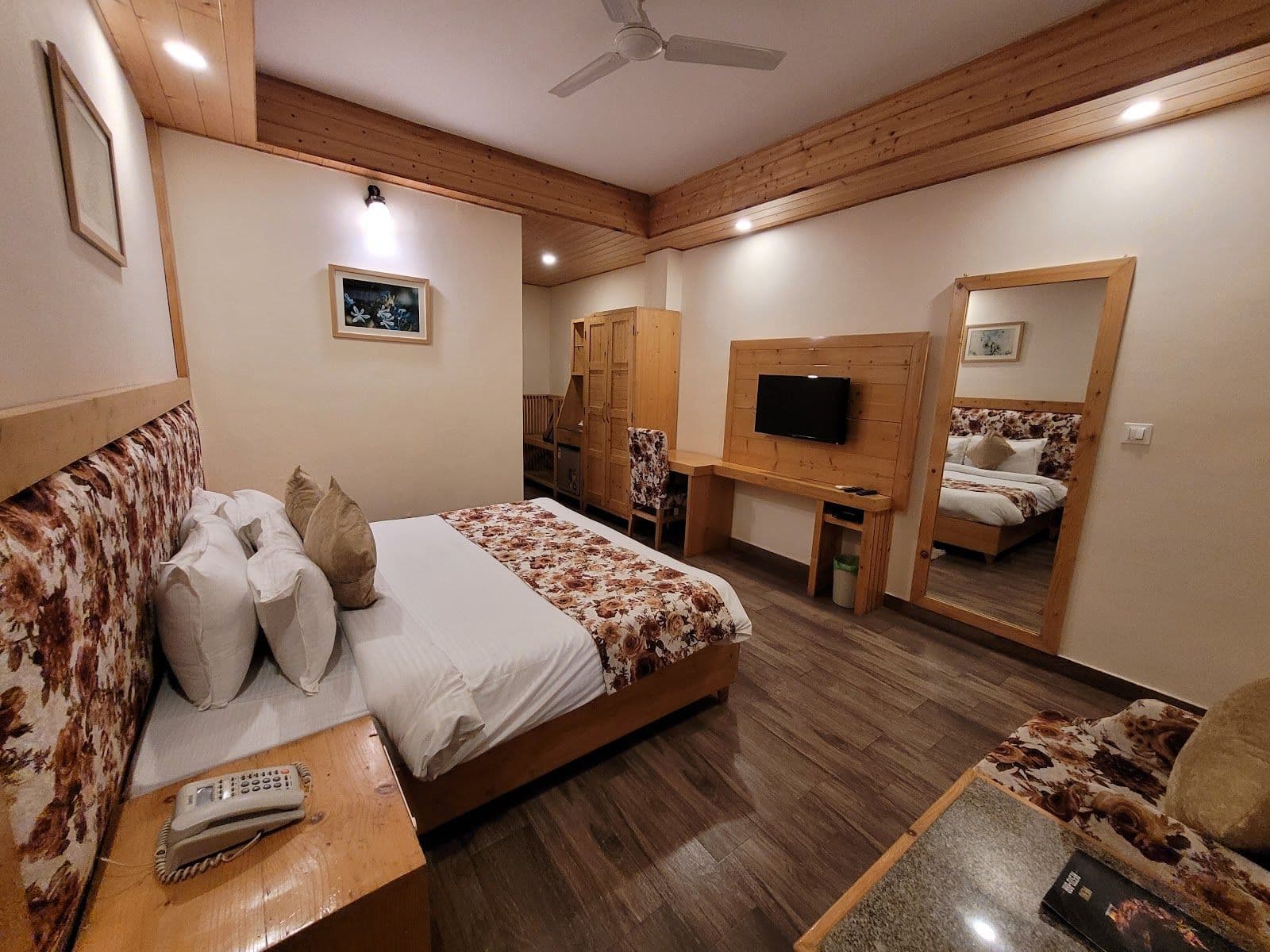 Hill View Homestay w/ Balconies & Staff, HP in Himachal Pradesh 2