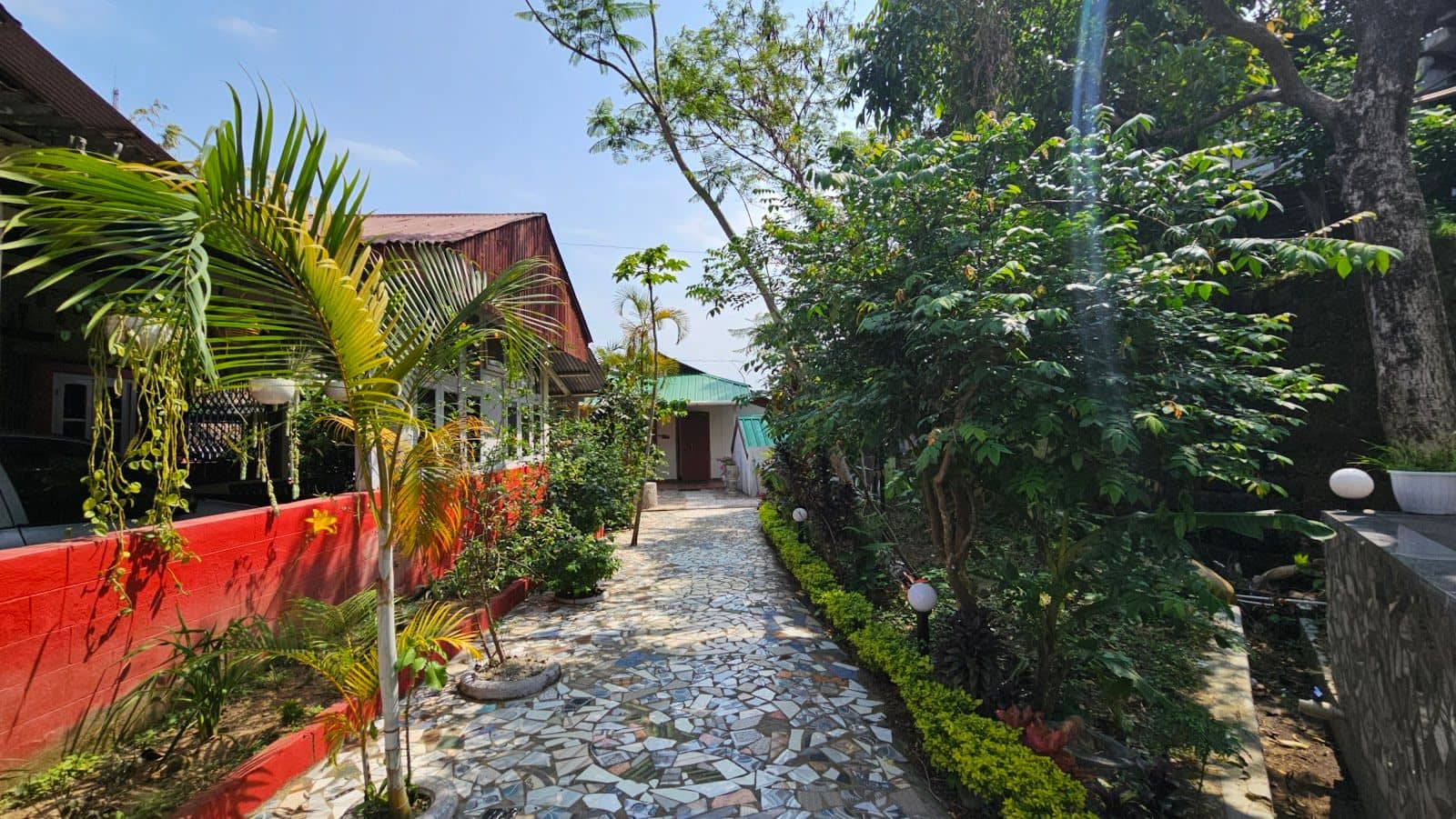 Cozy Mountain Homestay with Local Hospitality - photo 4