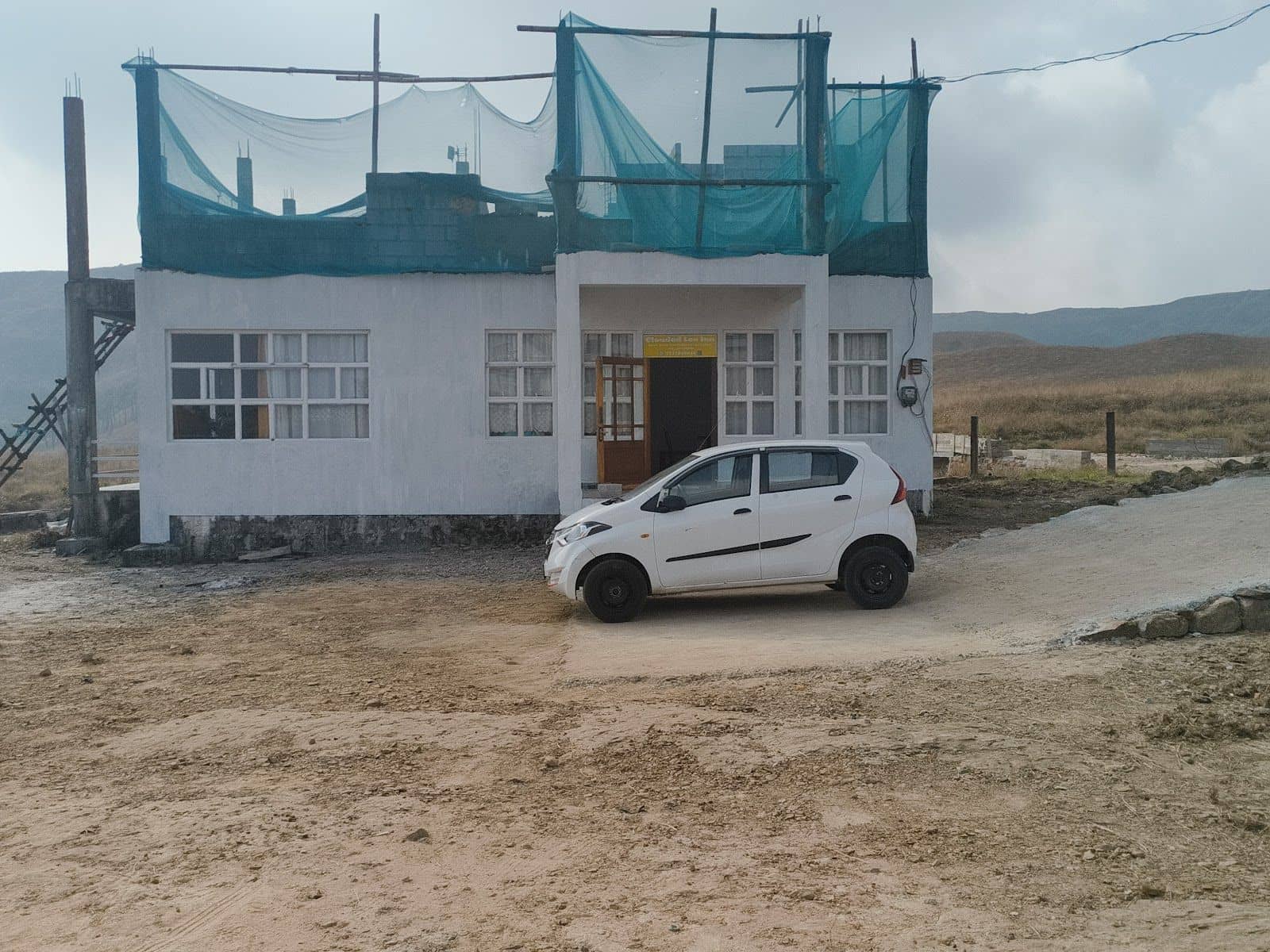 Meghalaya Honeymoon: A Romantic Escape — accommodation and destination highlights