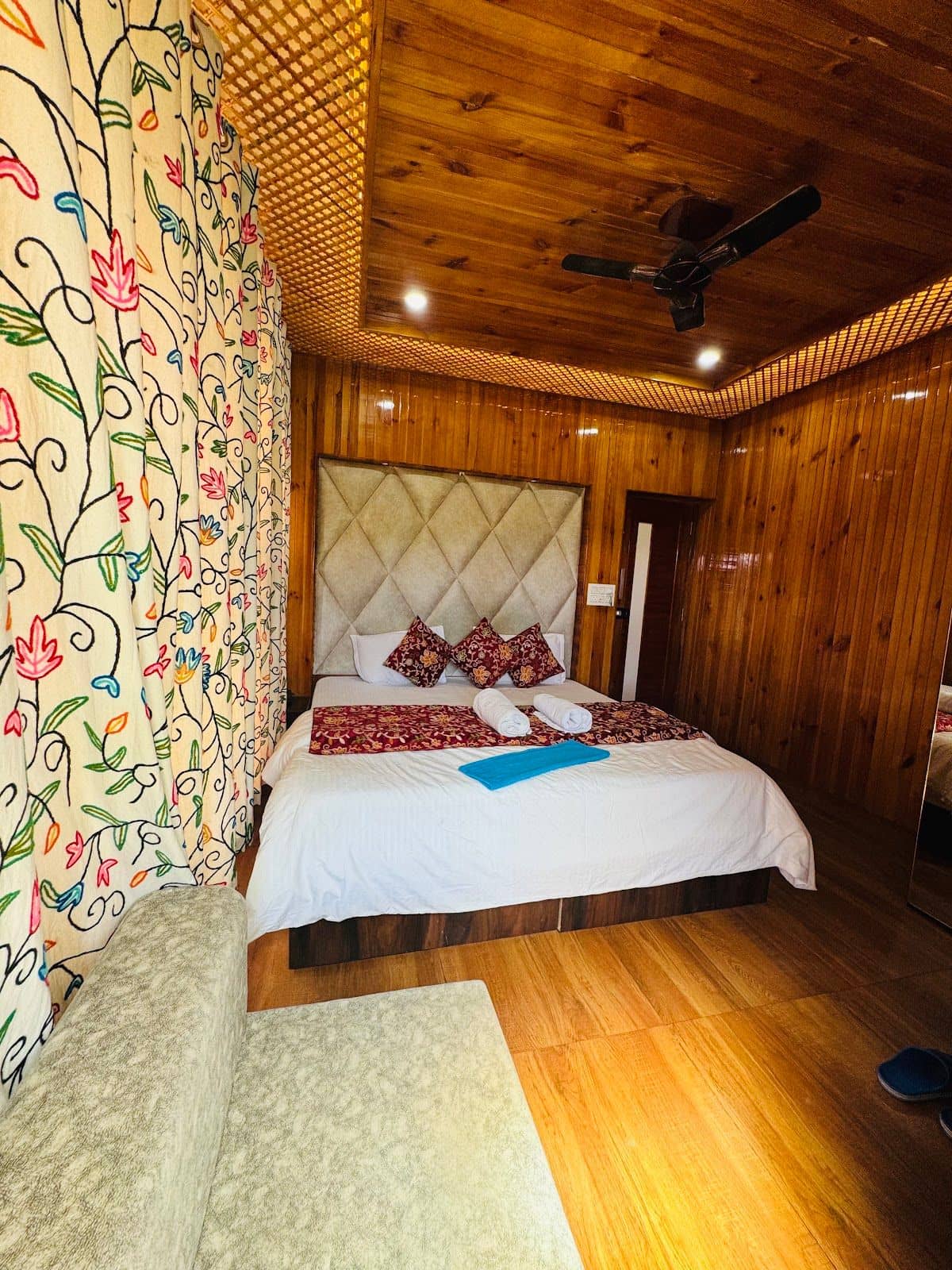 Mountain Resort w/ Hill Views & Home Meals, J&K - Pahalgam, J&K photo 3