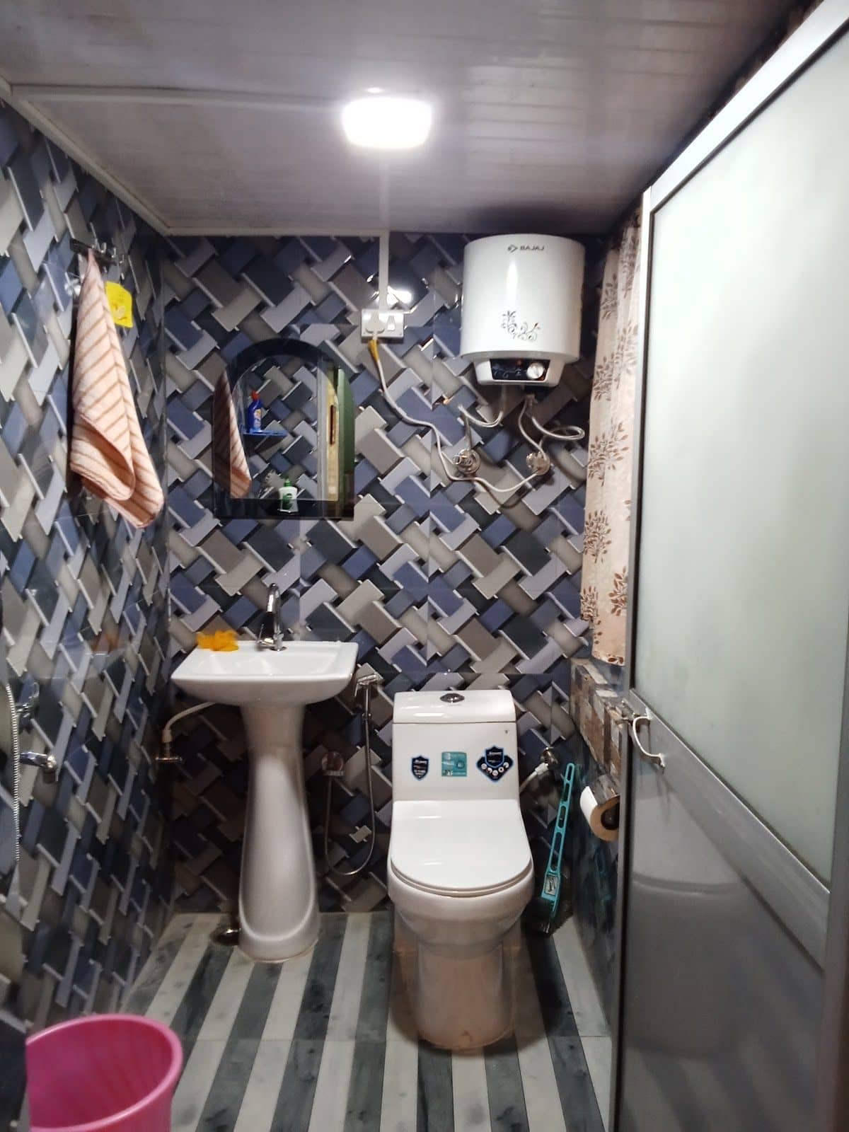 Nestled amidst the lush greenery of Simkuna - Lebong photo 4