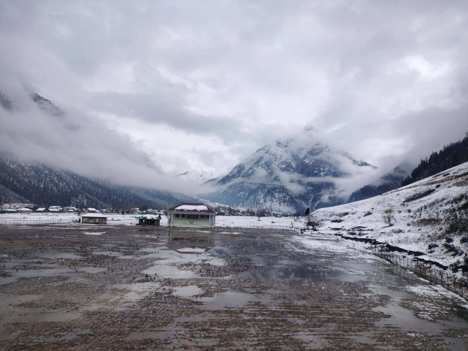 Mountain Guest House w/ Home Meals, J&K - Gurez Valley, J&K photo 4