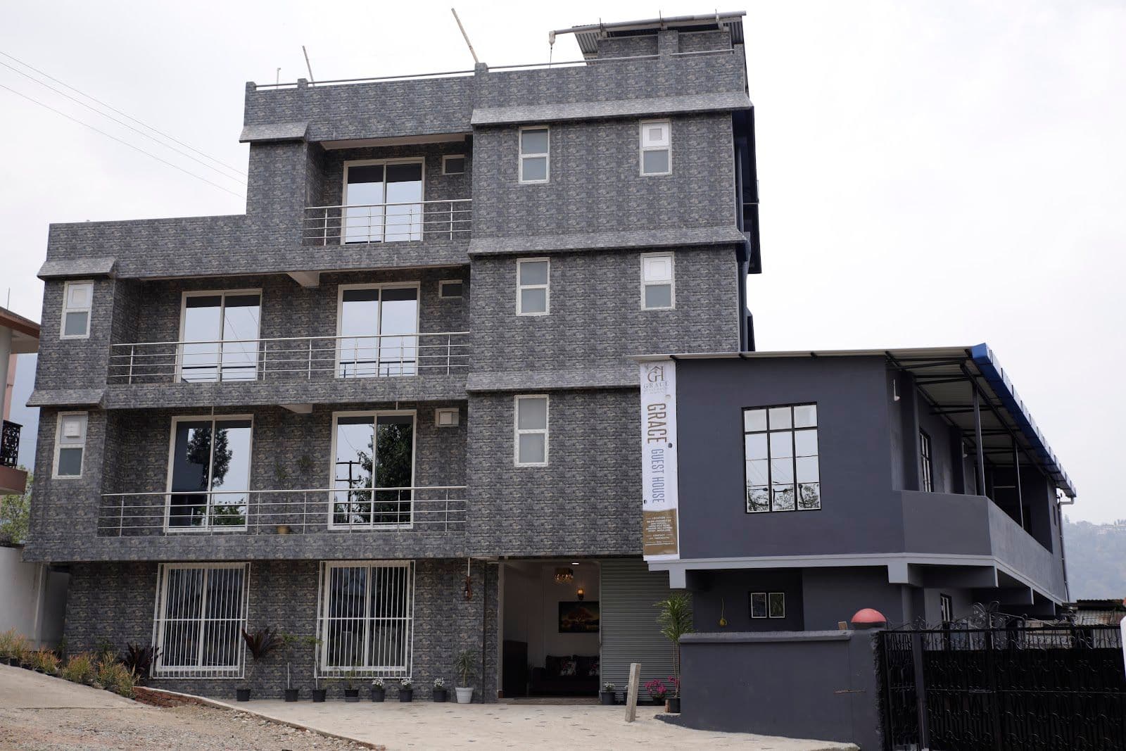 Warm Staff & Naga Meals Stay w/ Crisp Air, Naga in Kohima 1