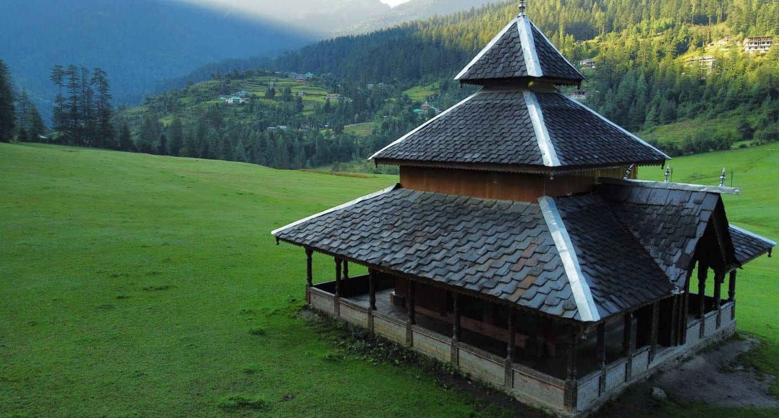 Riverside Homestay w/ Home Meals & Treks, HP - Shanshar, HP