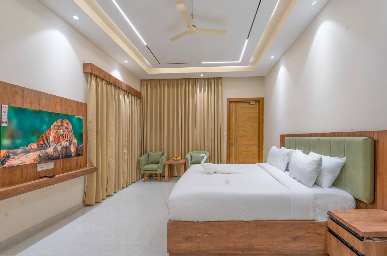 Clubhouse Villa w/ Pool & Pet Dog, Uttarakhand - Uttarakhand photo 3