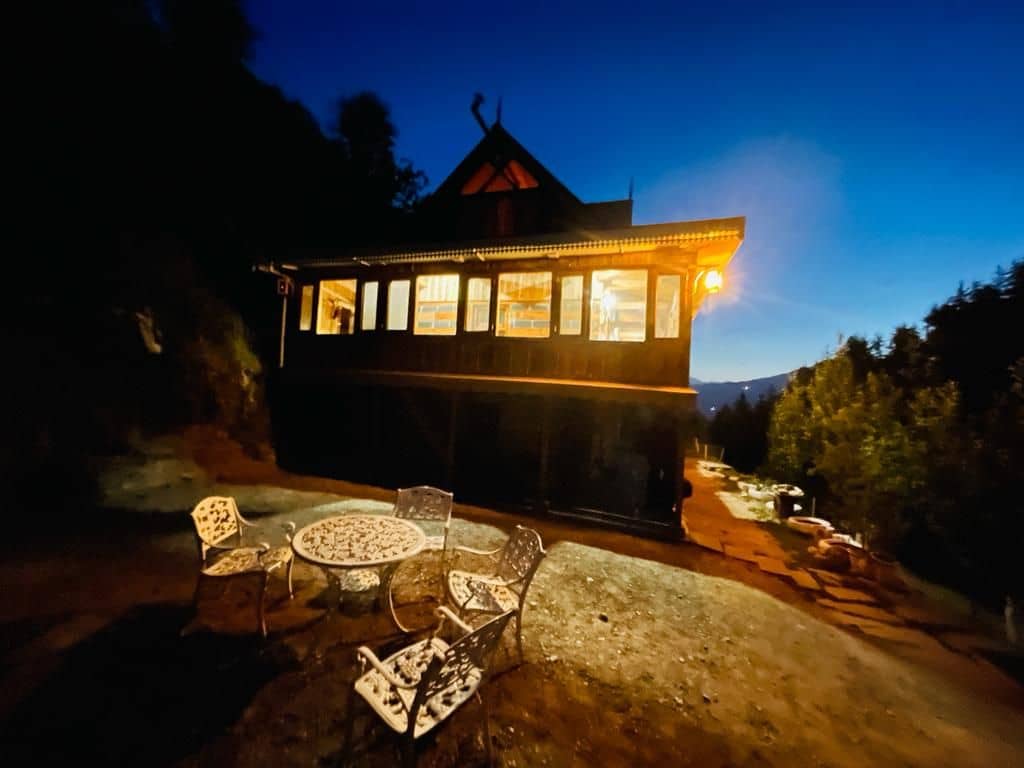 Wooden Homestay w/ Apple Orchards & Stream, HP - Jubbal, HP photo 4