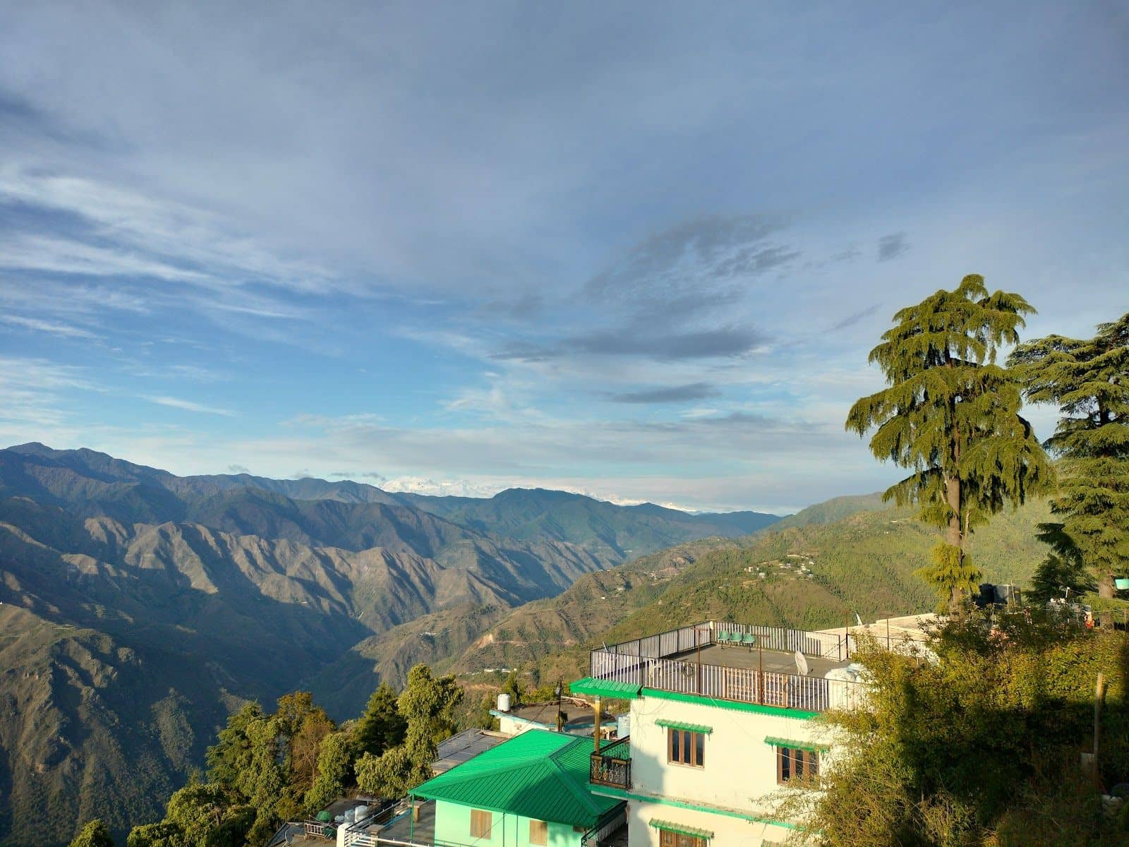 Mountain View Homestay w/ Home Meals, Uttarakhand - Kempty Road photo 4