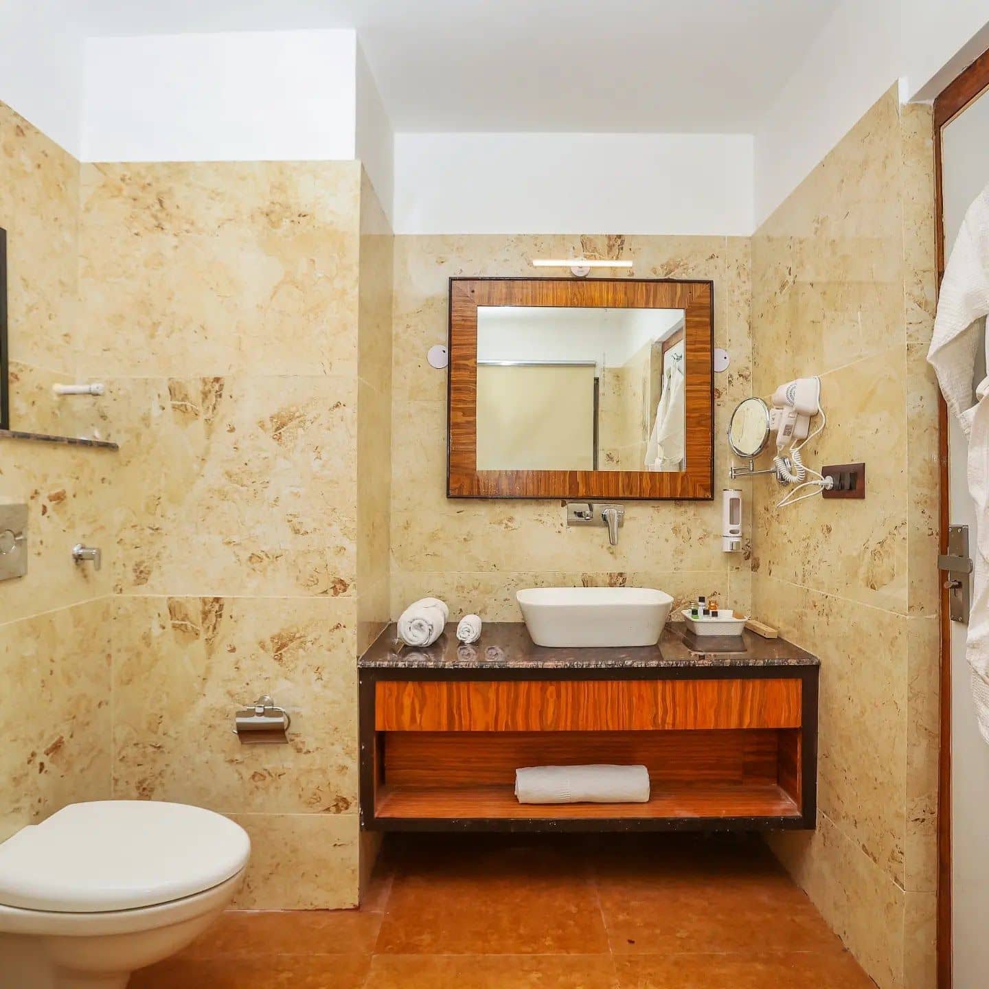 Mountain View Hotel w/ Home Meals - Leh, Ladakh photo 4