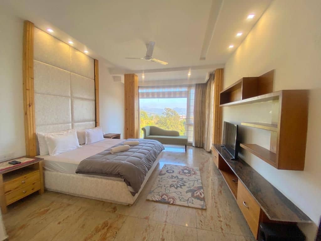 Spic & Span Homestay w/ Mountain Views, HP - Kasauli, HP photo 3