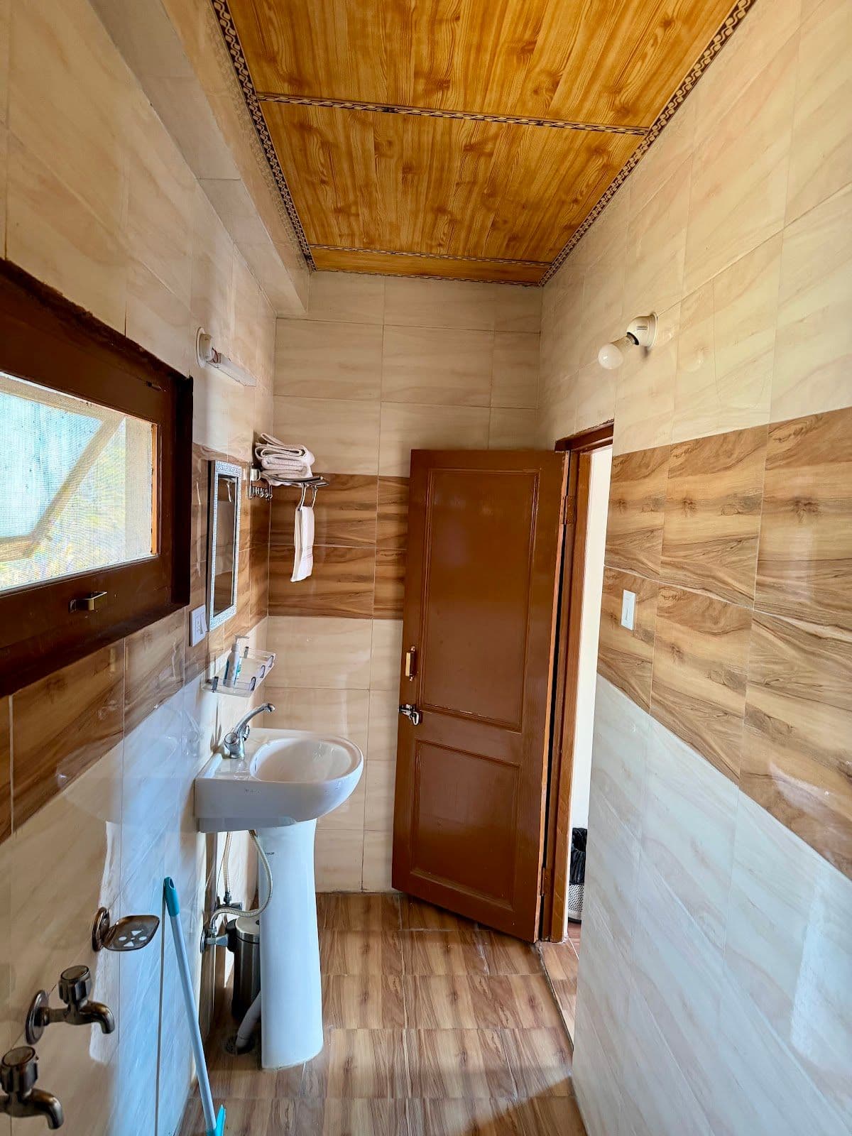 Apple Orchard w/ Home Meals, HP in Himachal Pradesh 8