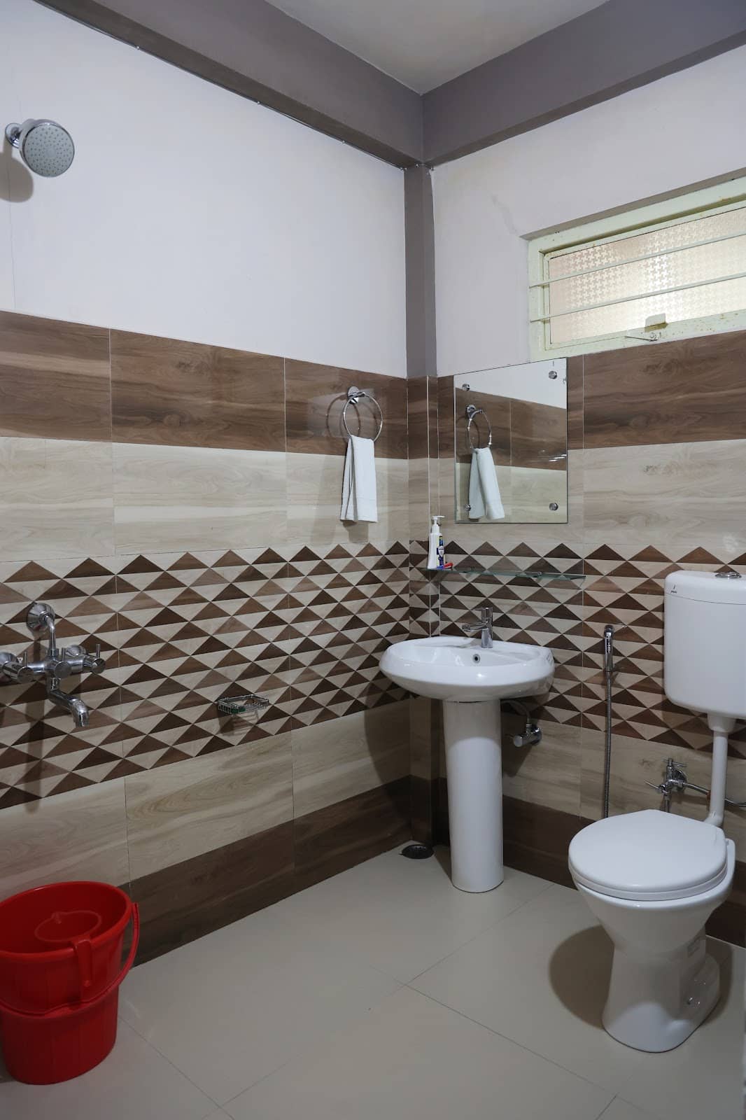 Serene Cherrapunji Retreat with Amazing Views - East Khasi Hills photo 4