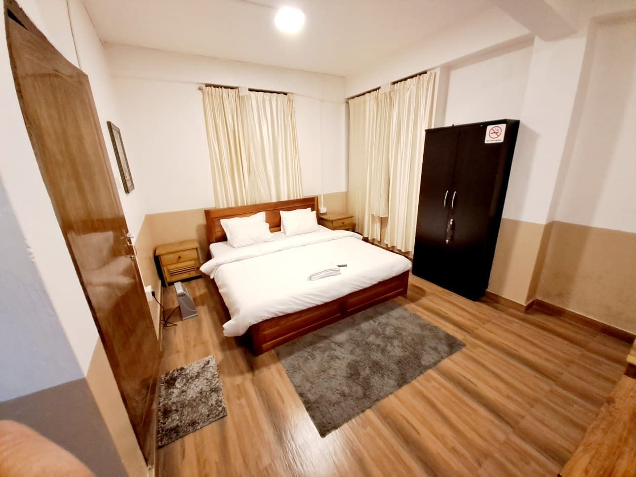 Shillong Getaway: Spacious 3BR Home with Kitchen photo