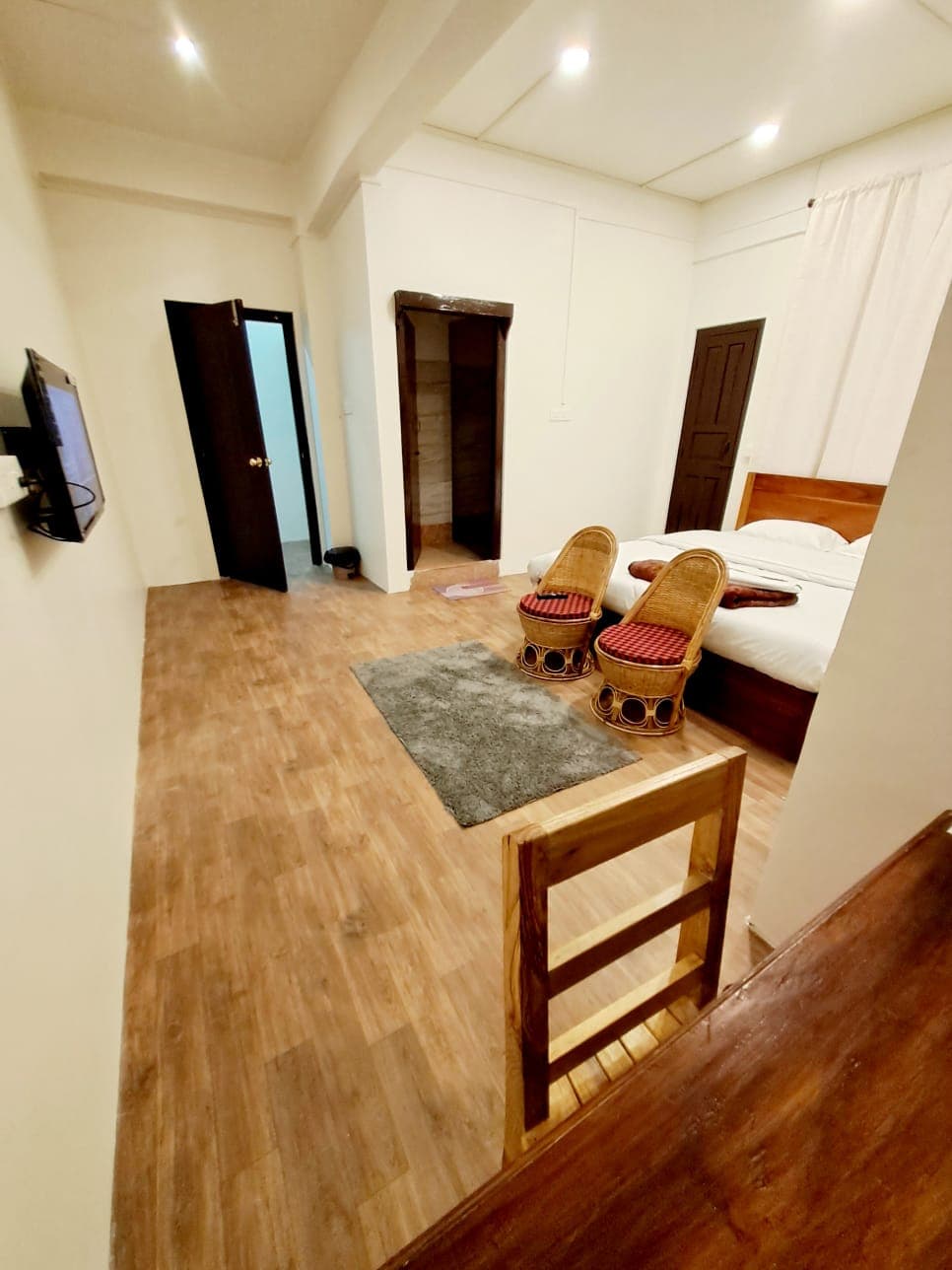 Shillong Getaway: Spacious 3BR Home with Kitchen photo