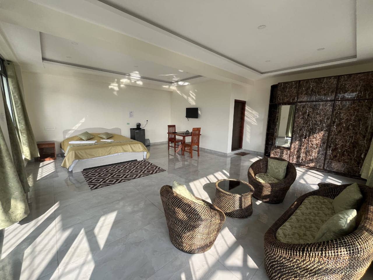 Serene Forest Retreat w/ Pool & Breathtaking Views - Ri Bhoi photo 4