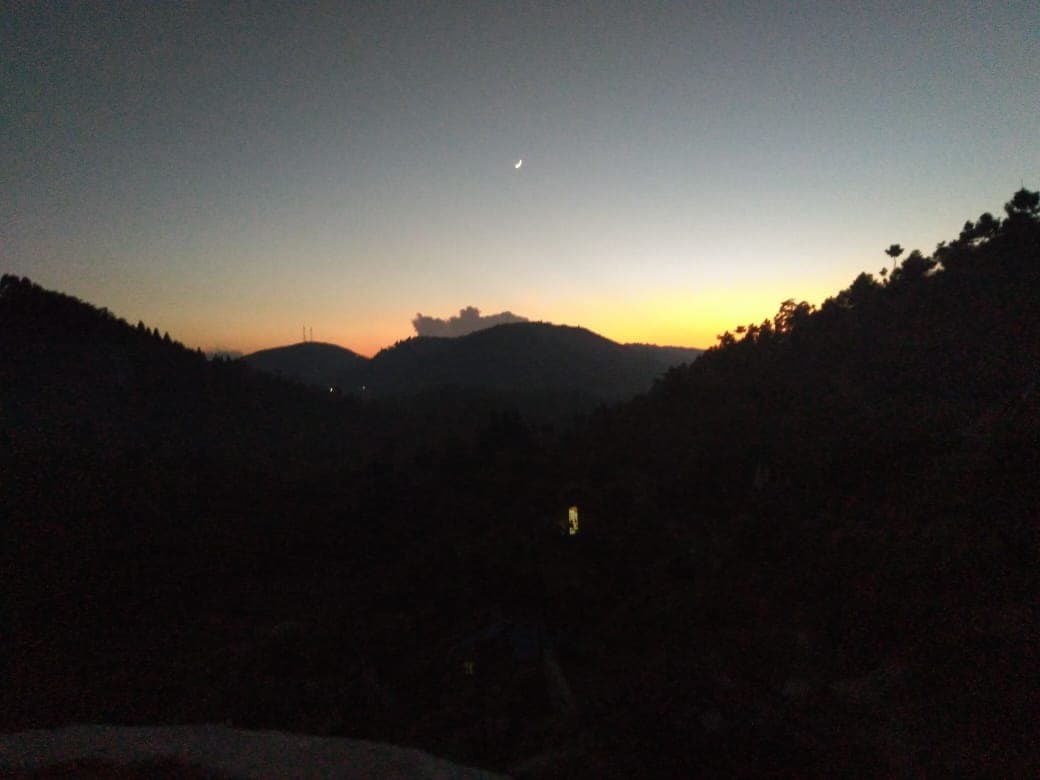 Hillside Haven: Riverfront Bamboo Cottage Getaway in Mylliem 5