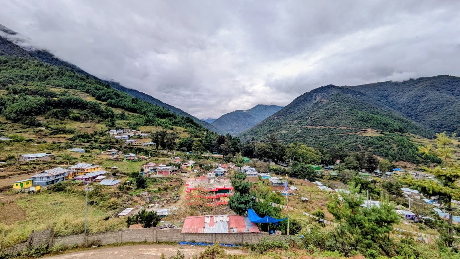 Breathtaking Himalayan Views Cozy Homestay in Dirang, Arunachal 5