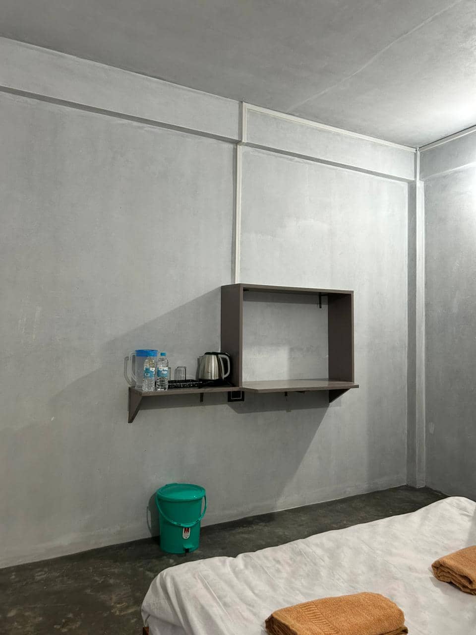 Meghalaya Family Getaway: Private Homes from Kolkata — accommodation and destination highlights