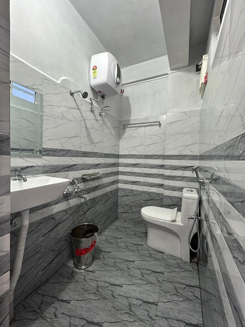 Cherrapunji Hillside Stay With Warmest Local Hosts photo