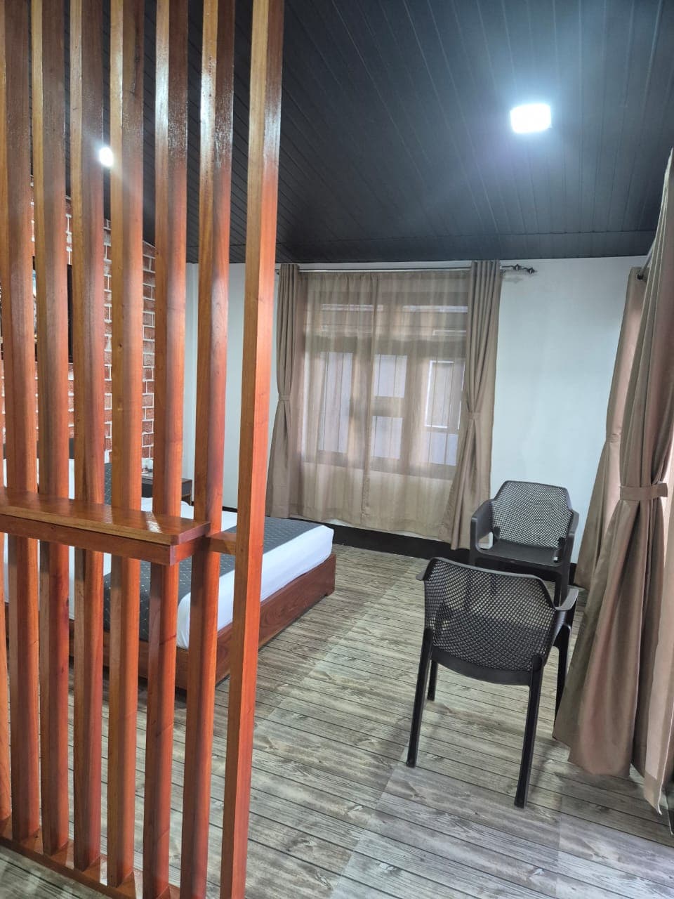 Viewpoint Haven: With Exceptional Service in Laitsohpliah 5