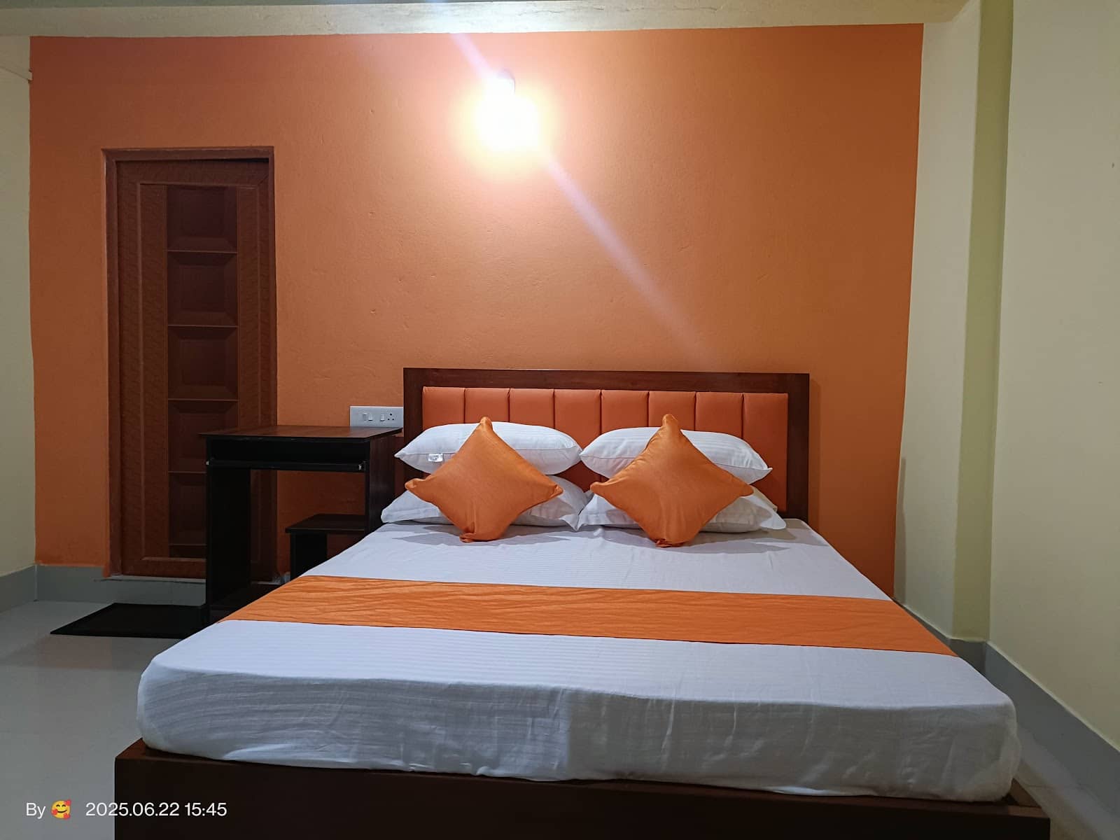 Trekker's Base Camp: Clean, Cozy & Authentic Stay - Tyrna photo 3