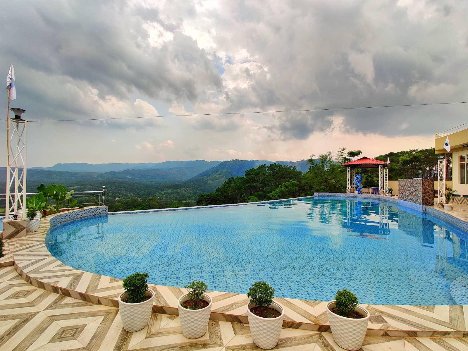 The Ultimate Meghalaya Getaway - Umiam photo 3