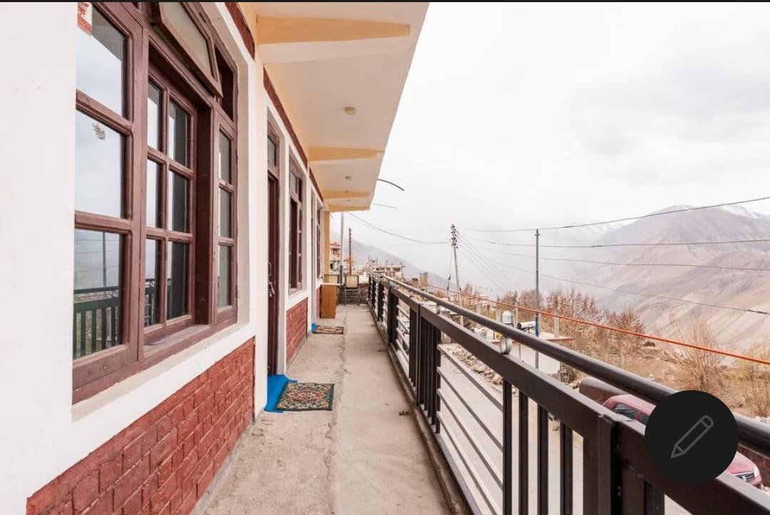 Spacious Homestay, Views & Home Meals, HP in Nako, HP 1